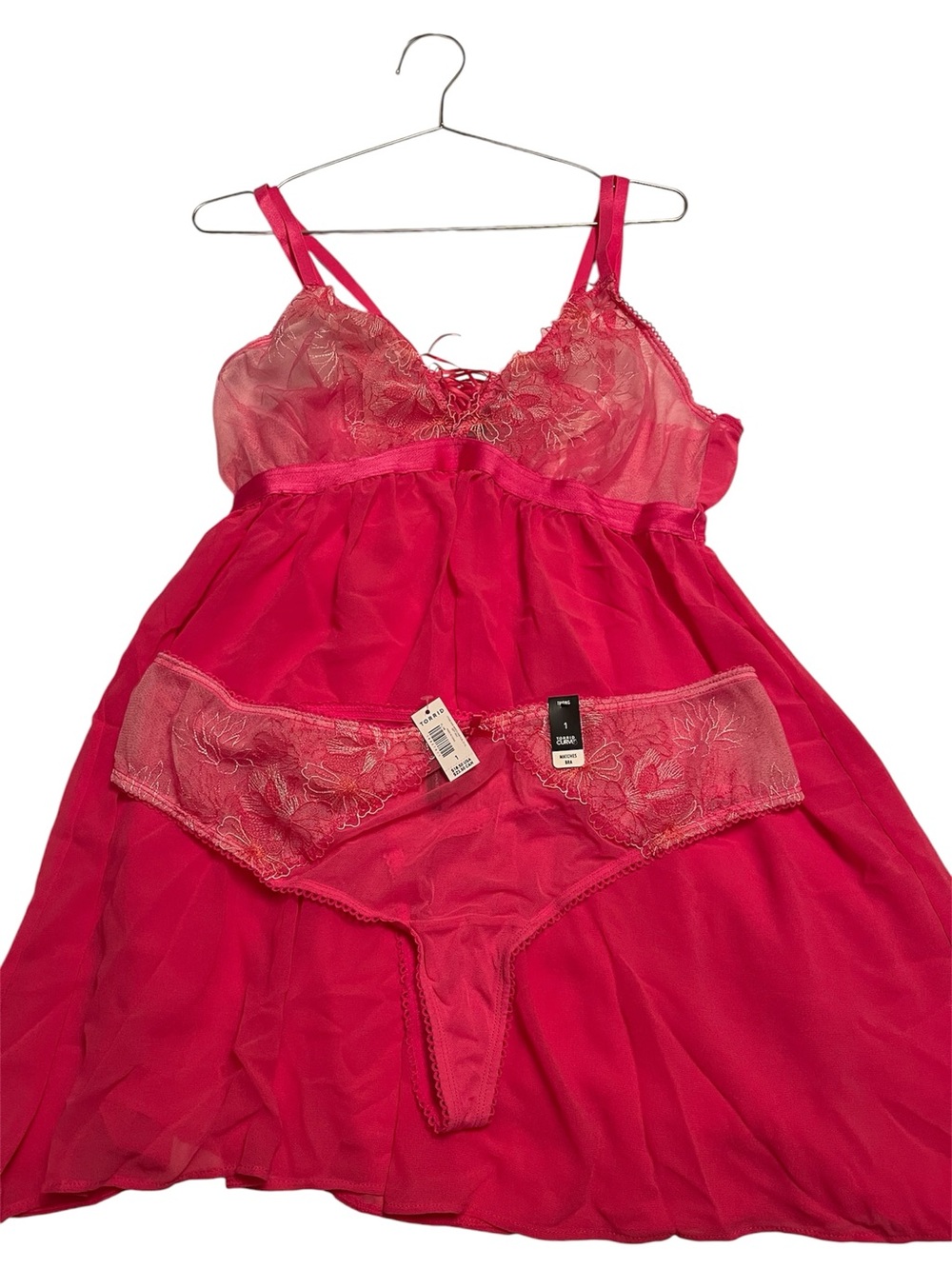 Torrid curve hot pink sheer and  Lace lingerie set 2x NWOT